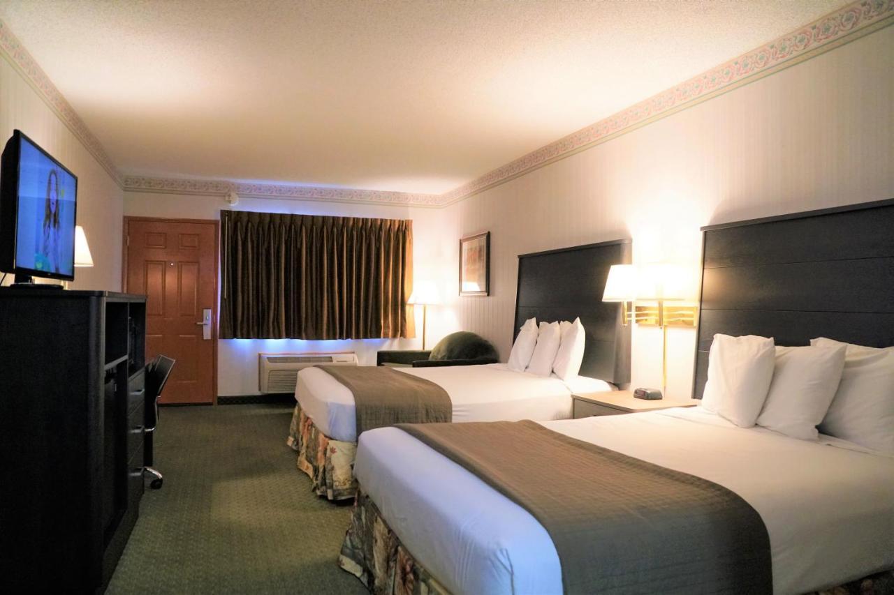 Monmouth College Inn מראה חיצוני תמונה